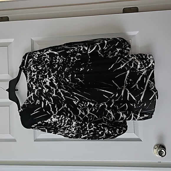 Parker black and white prong silk blouse size M - Picture 6 of 6